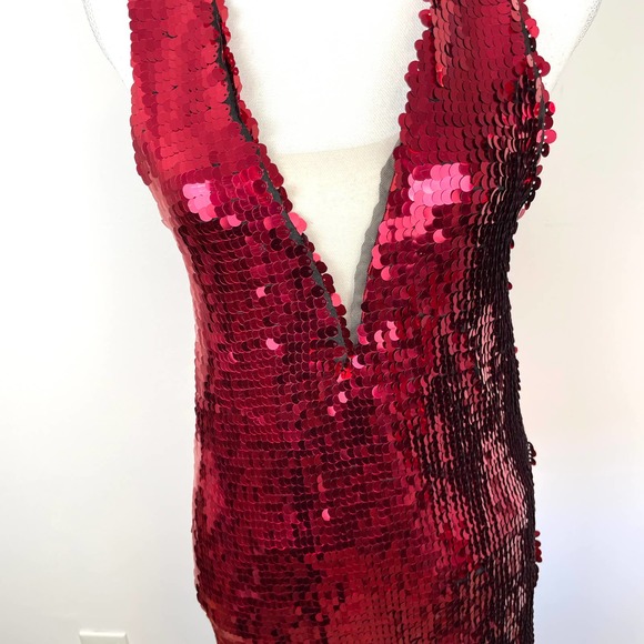 NBD Bexley Sequin Shift Dress In Raspberry Red Size XXS New - Picture 4 of 16
